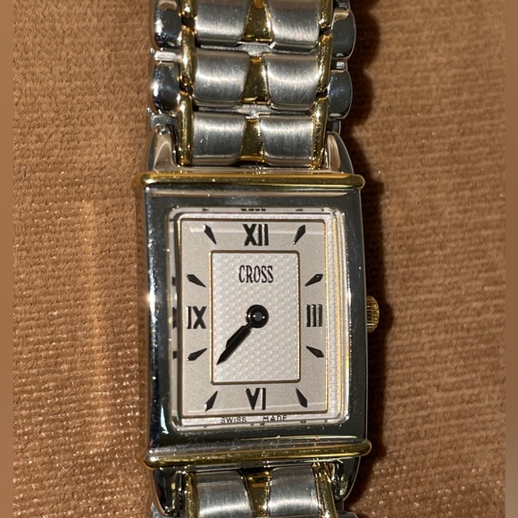Vintage CROSS Swiss Timepiece Watch Stainless Steel Yellow Gold Water Resistant - Picture 15 of 15